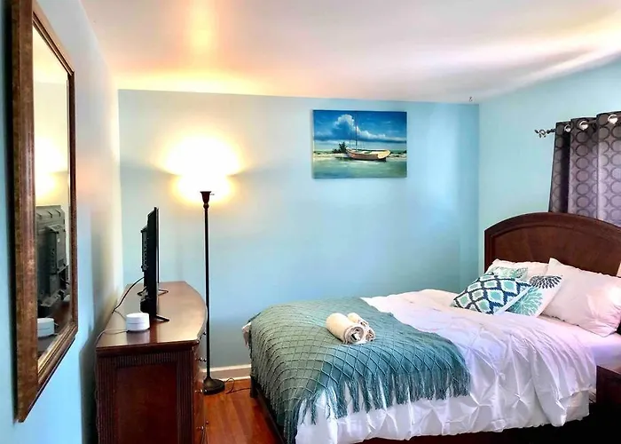 The Ultimate Escape. Unpack, Relax, Enjoy!sleeps14 Casa vacanze