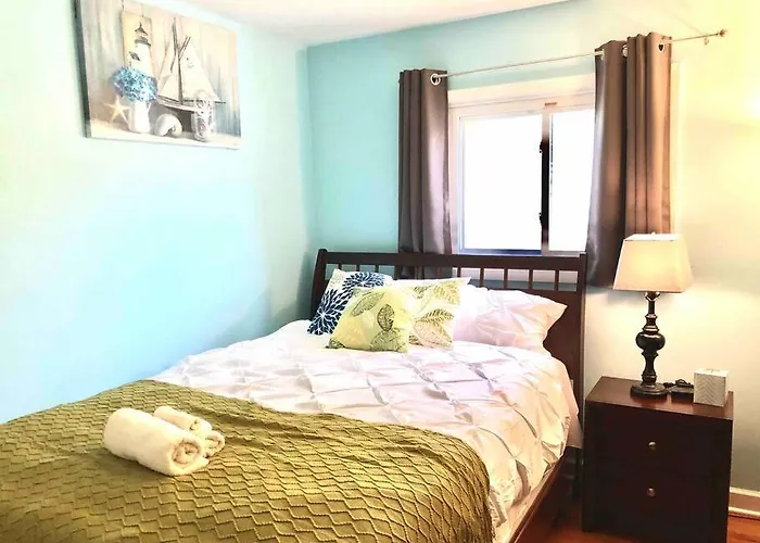 The Ultimate Escape. Unpack, Relax, Enjoy!sleeps14 *