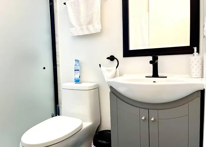The Ultimate Escape. Unpack, Relax, Enjoy!sleeps14