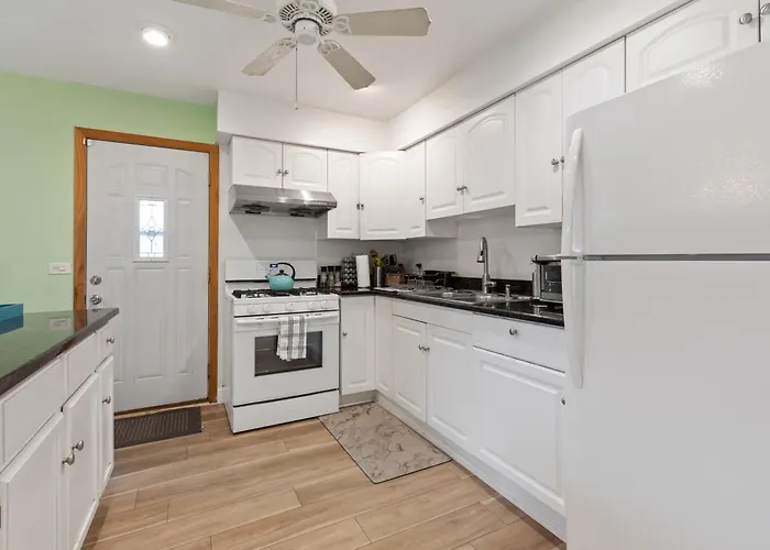 The Ultimate Escape. Unpack, Relax, Enjoy!sleeps14